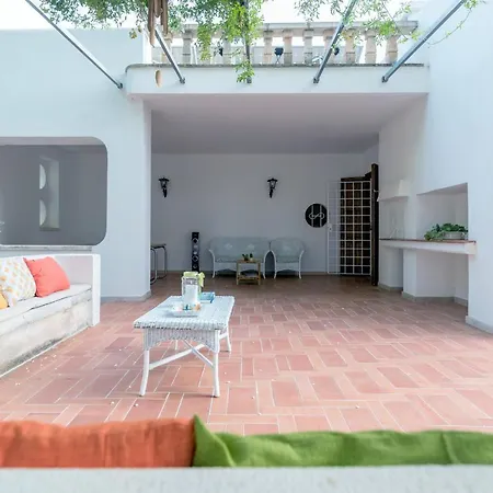 Tatil Evi Patty
